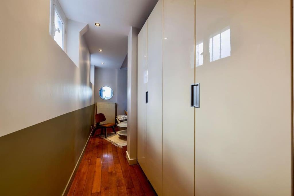 Charmant Appartement Au Coeur De Parigi Esterno foto