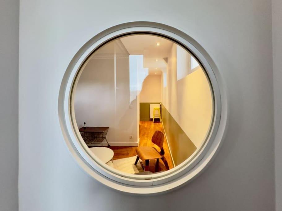 Charmant Appartement Au Coeur De Parigi Esterno foto